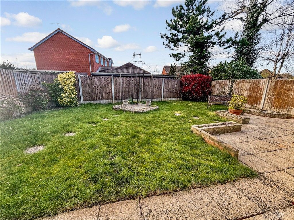 Property photo 2 of 8 Rear Garden