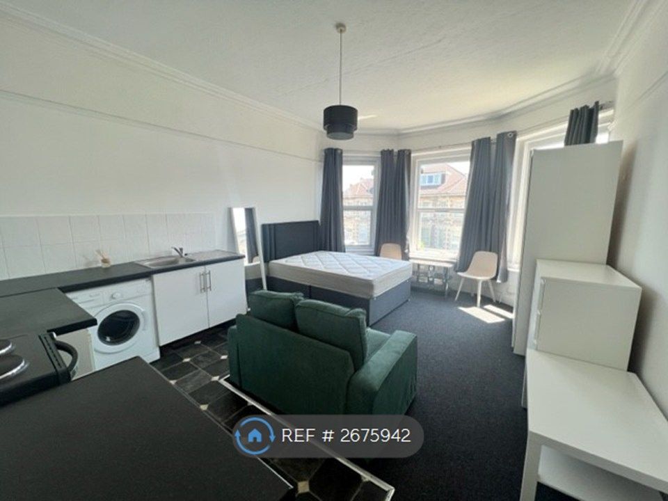 Property photo 3 of 4