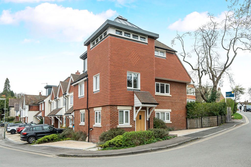 Property photo 1 of 20 Photo 20