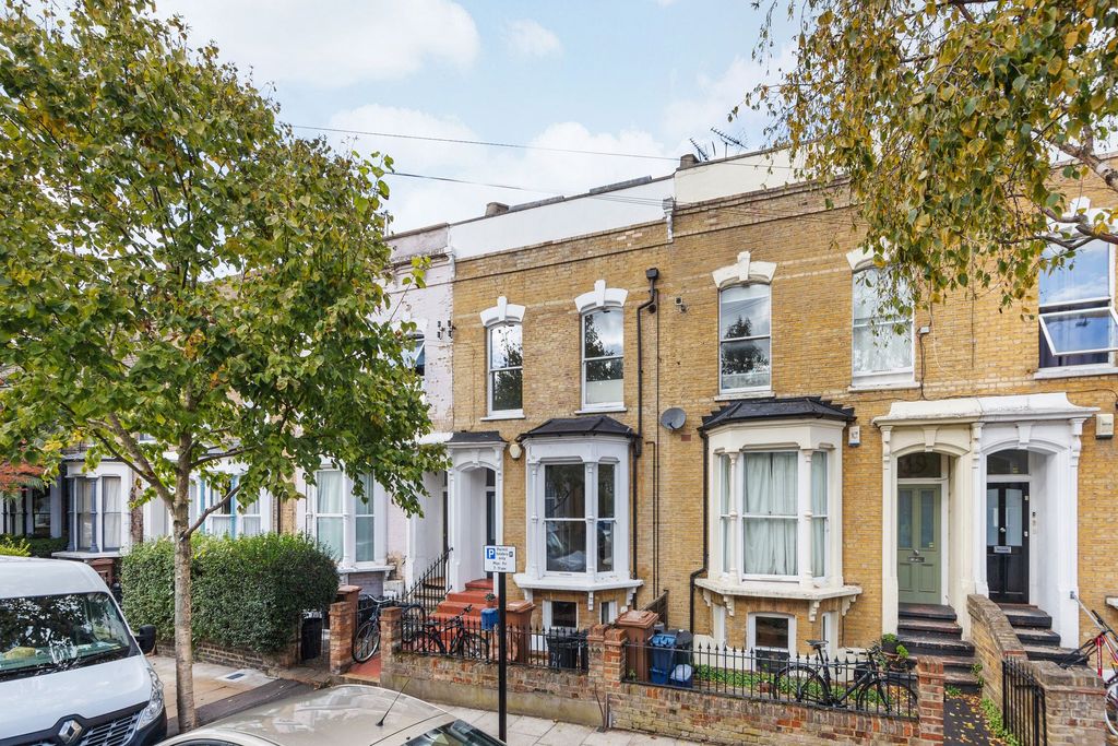 Property photo 2 of 12