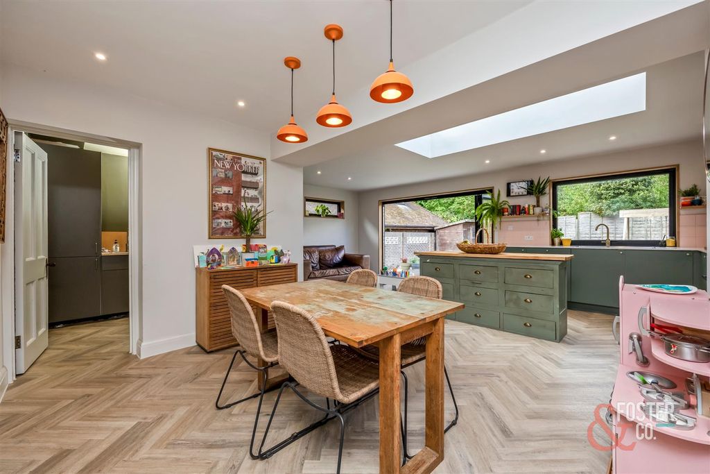 Property photo 3 of 20 Cowley Drive_1-011.Jpg