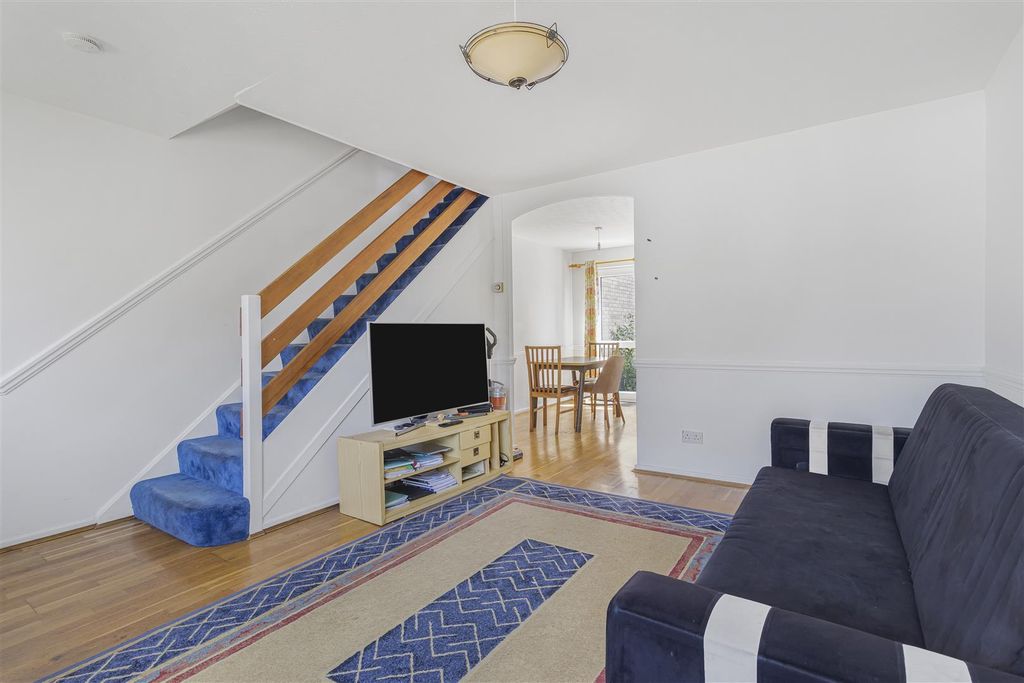 Property photo 2 of 10 12_58251.Jpg