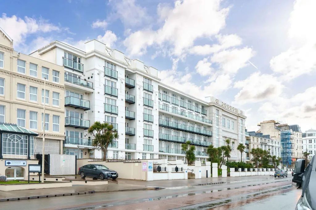 Property photo 1 of 15