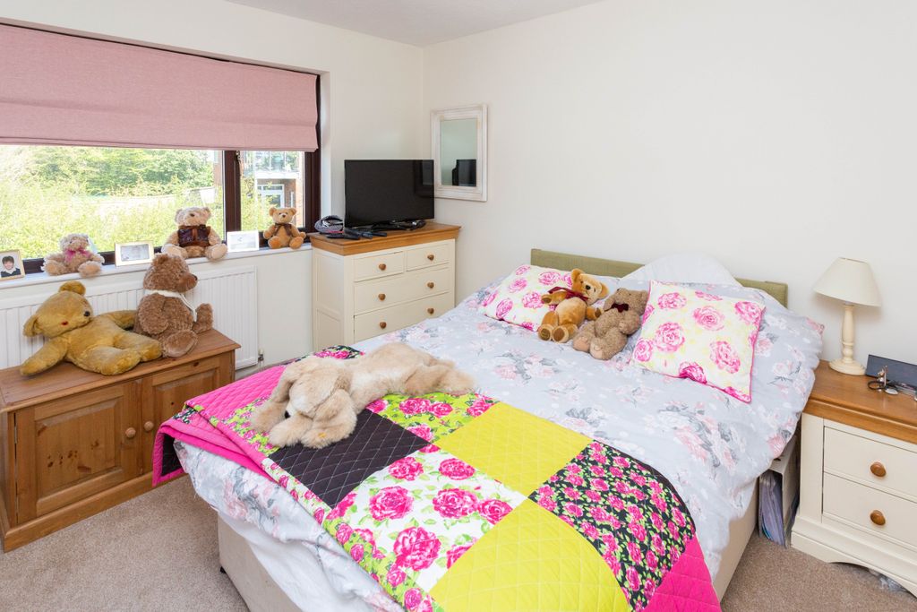 Property photo 3 of 7