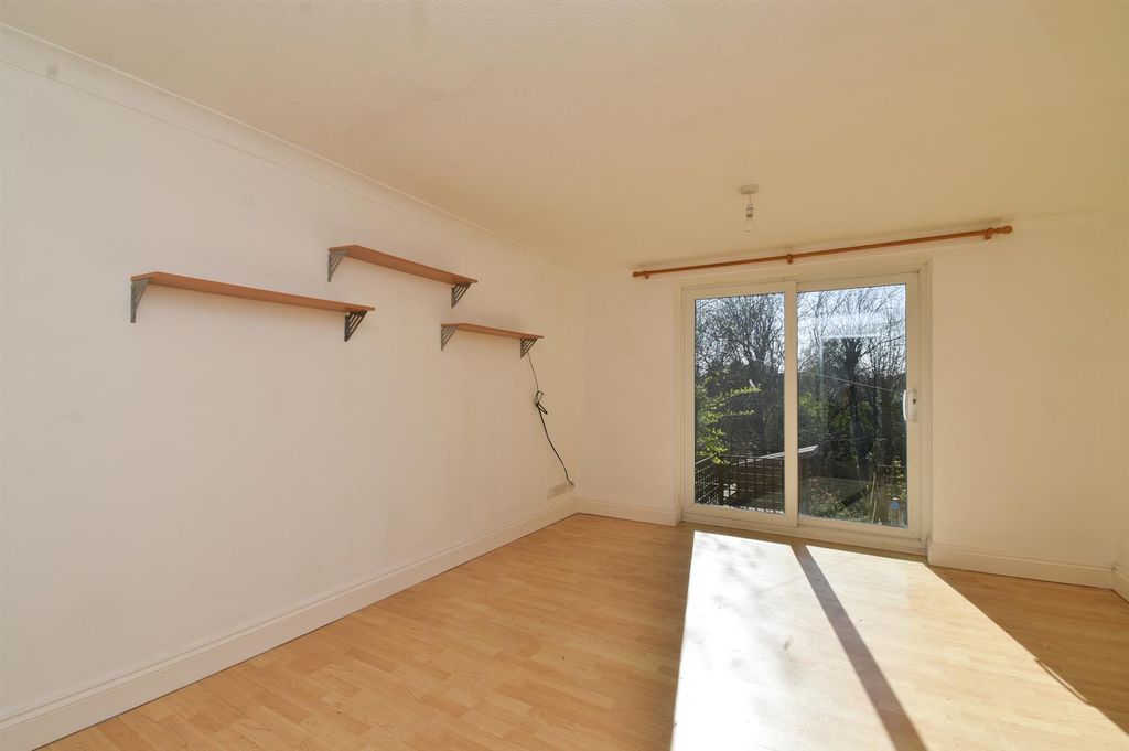 Property photo 2 of 16 Living Room