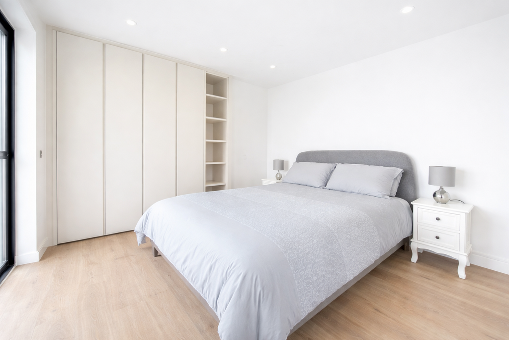 Property photo 3 of 9 Bedroom View 2