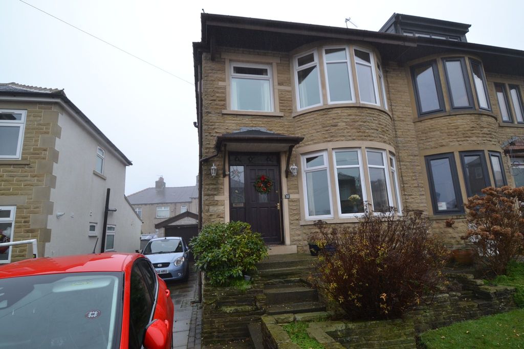 Property photo 1 of 14 Photograph 1