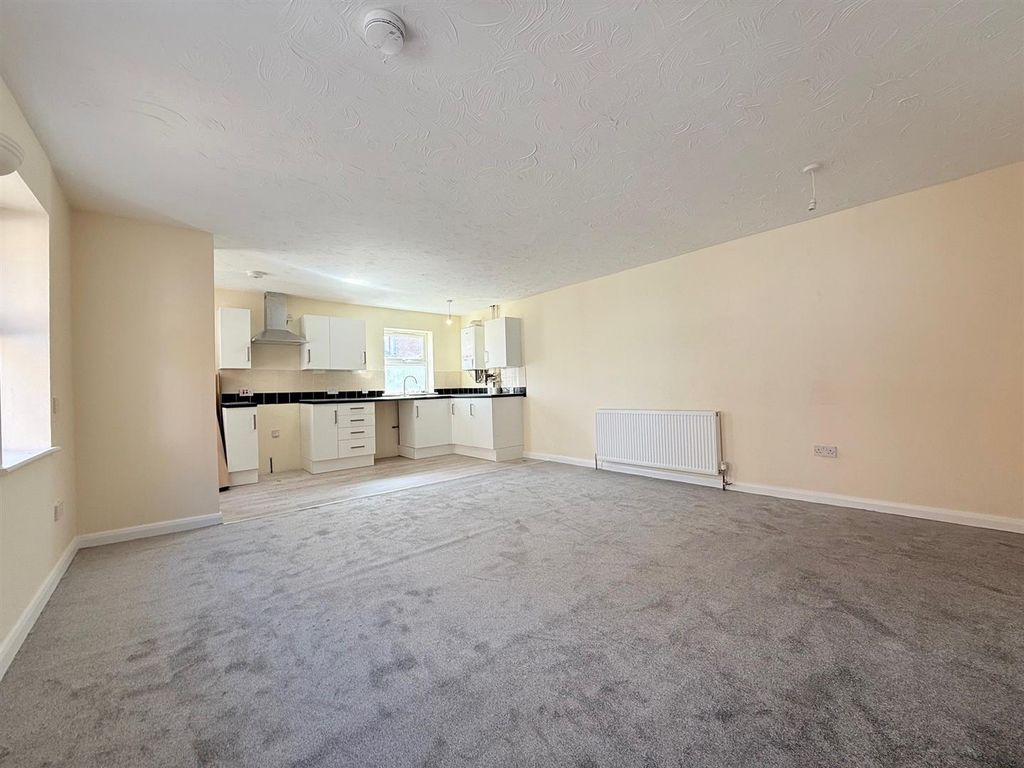 Property photo 2 of 9 Open Plan Kitchen/Living Room