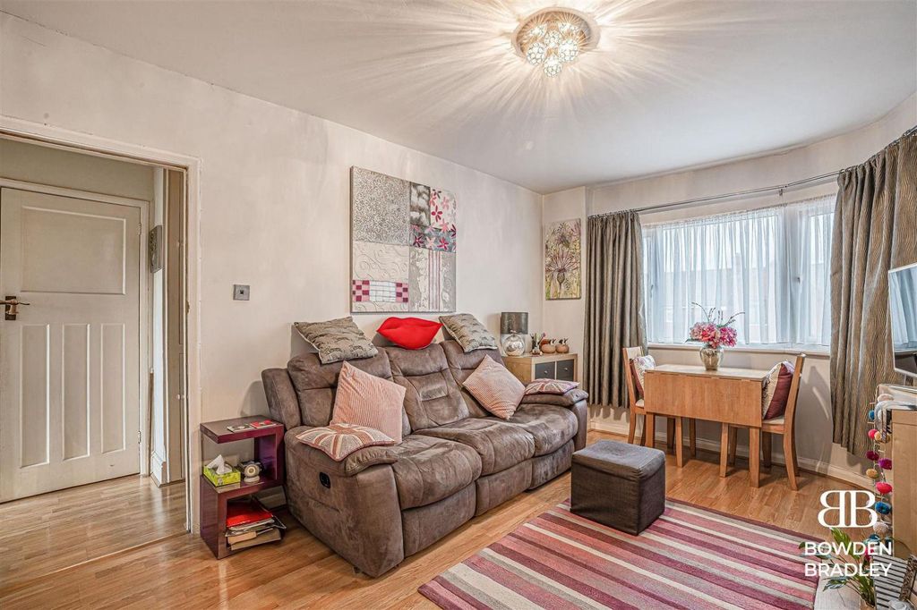 Property photo 3 of 13 Living Room