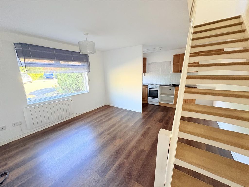 Property photo 3 of 13 Img_1044.Jpg