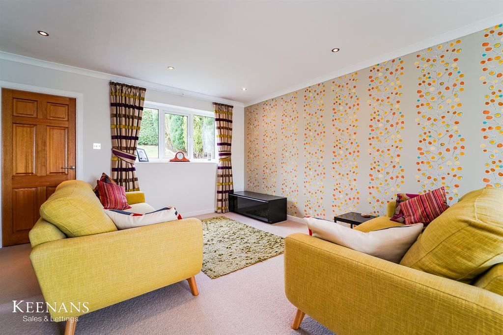 Property photo 3 of 59 2.Jpg