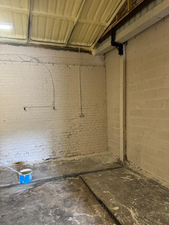 Property photo 3 of 4