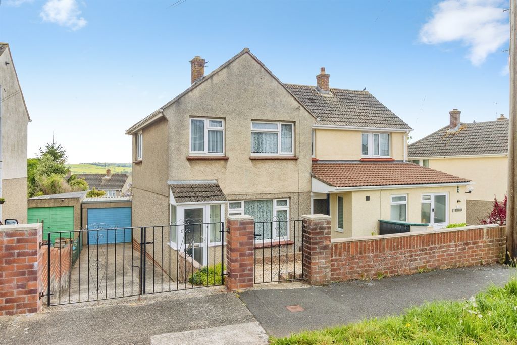 Property photo 1 of 22