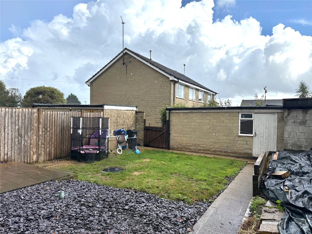 Property photo 2 of 16 Picture No. 05