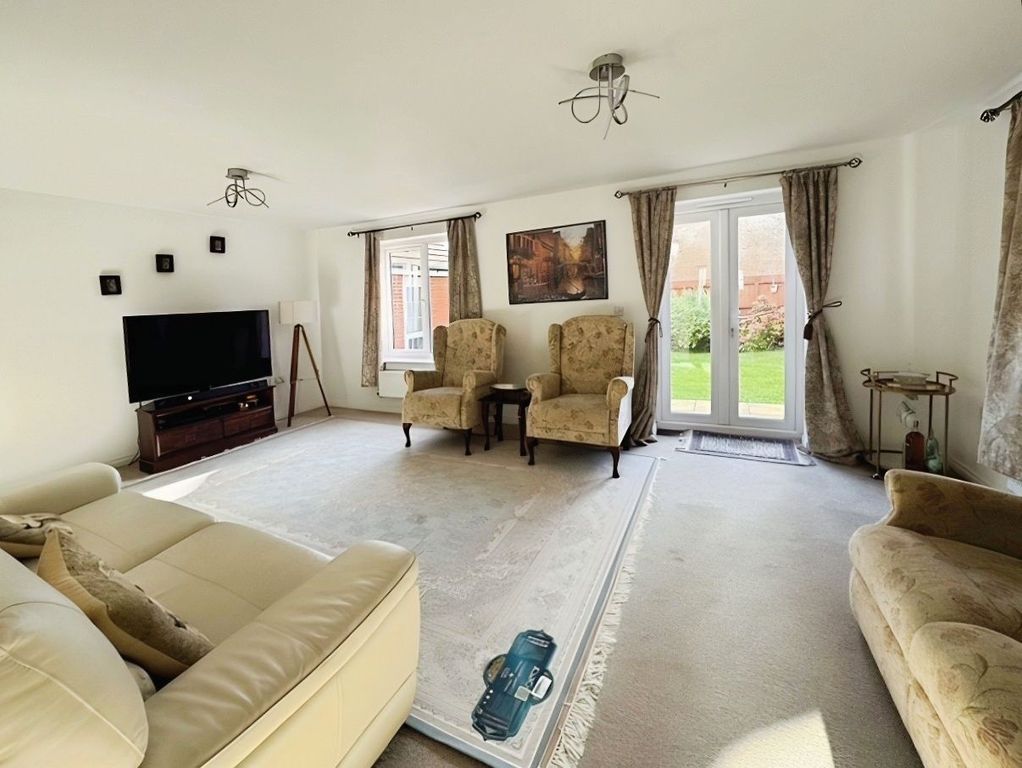 Property photo 2 of 16