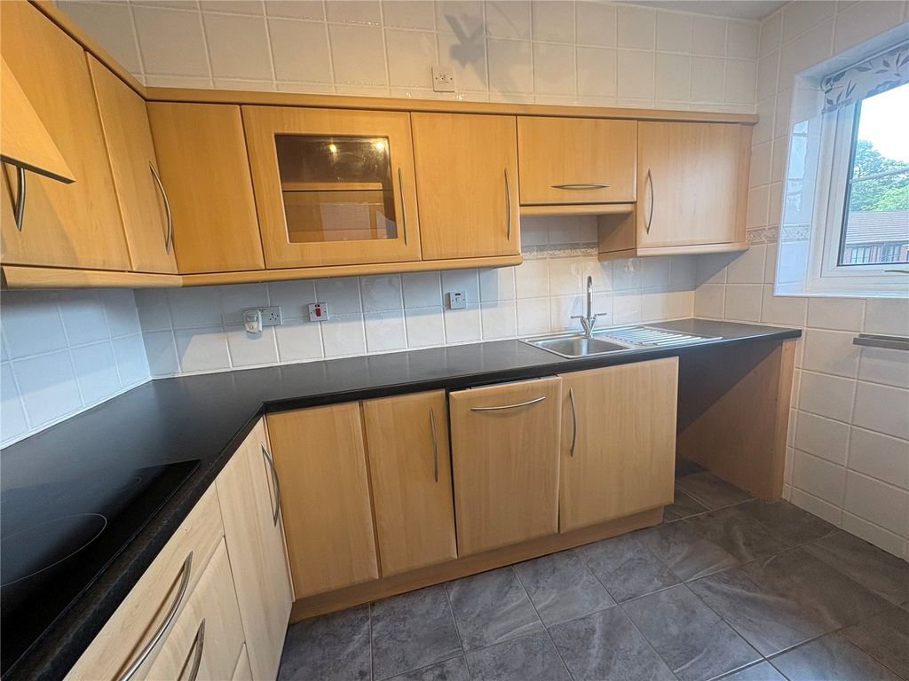 Property photo 3 of 6 Picture No. 04