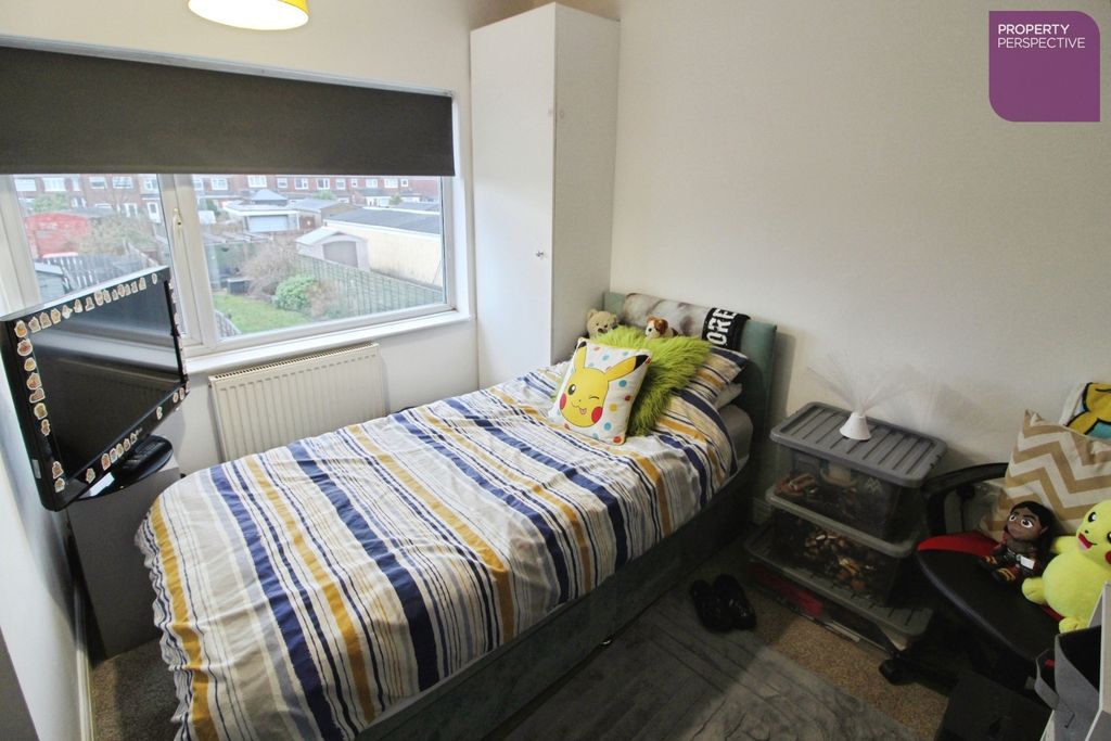 Property photo 2 of 9 Bedroom 2