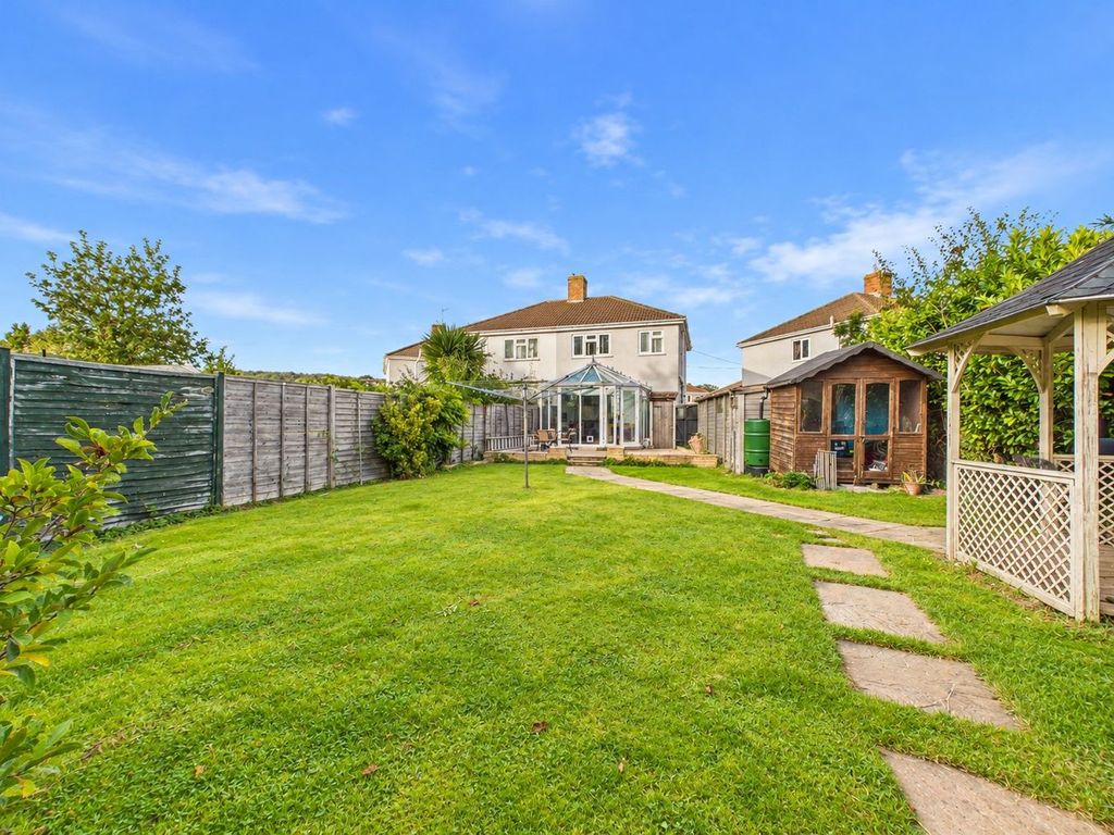 Property photo 3 of 13