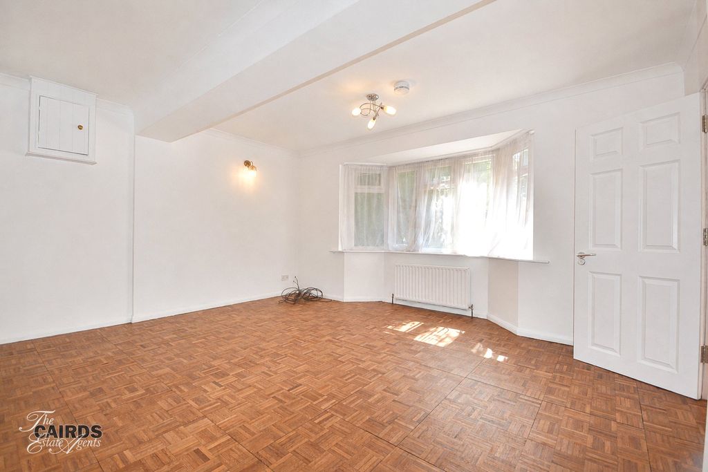 Property photo 3 of 15 Picture No. 04