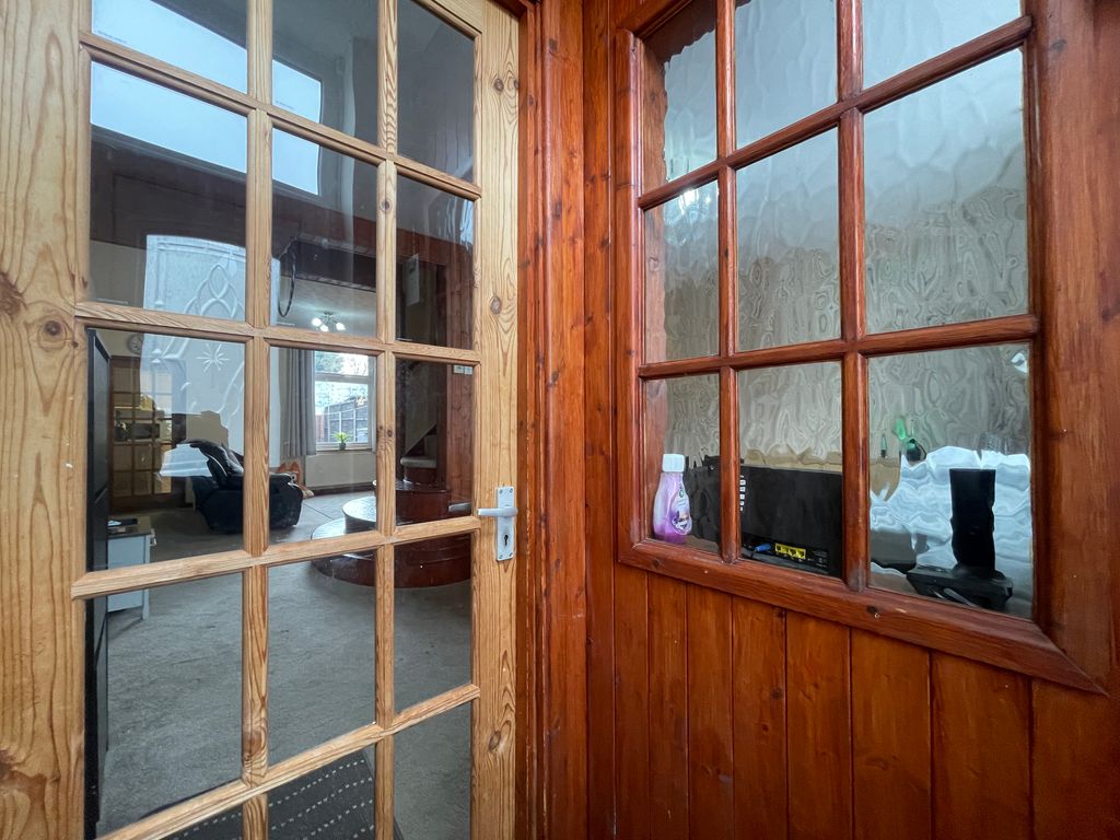 Property photo 3 of 15 Porch