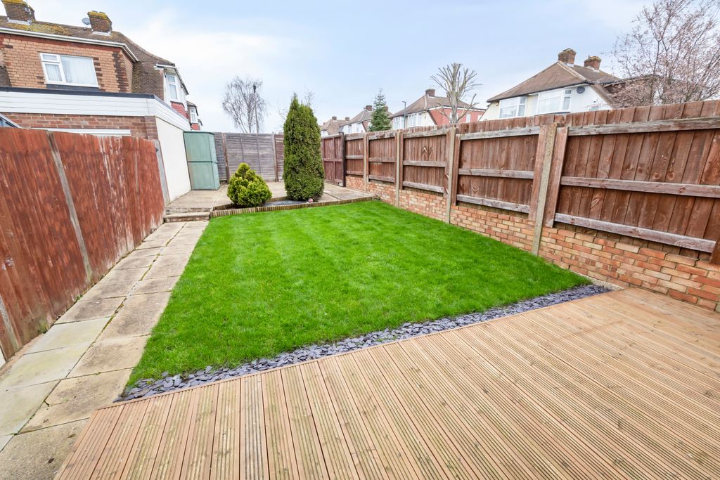 Property photo 3 of 30 Picture No. 27