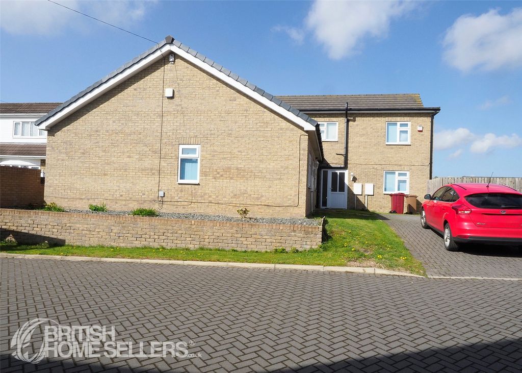 Property photo 2 of 39 Picture No. 35