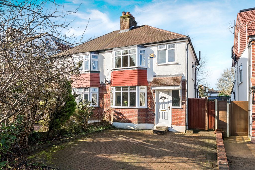 Property photo 1 of 16