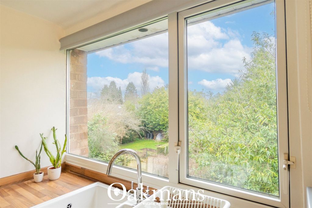 Property photo 2 of 14 Picture No. 15