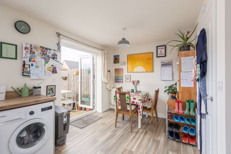 Property photo 3 of 12 Photo 5