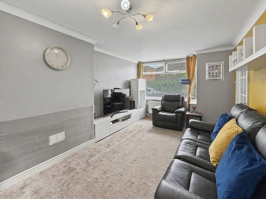 Property photo 2 of 21