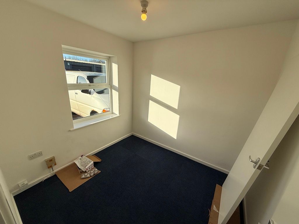 Property photo 3 of 3