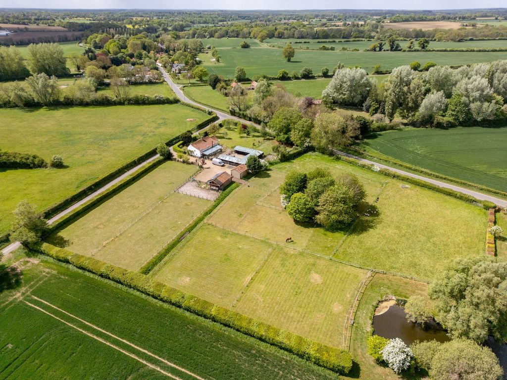 Property photo 2 of 31 Dji_0708