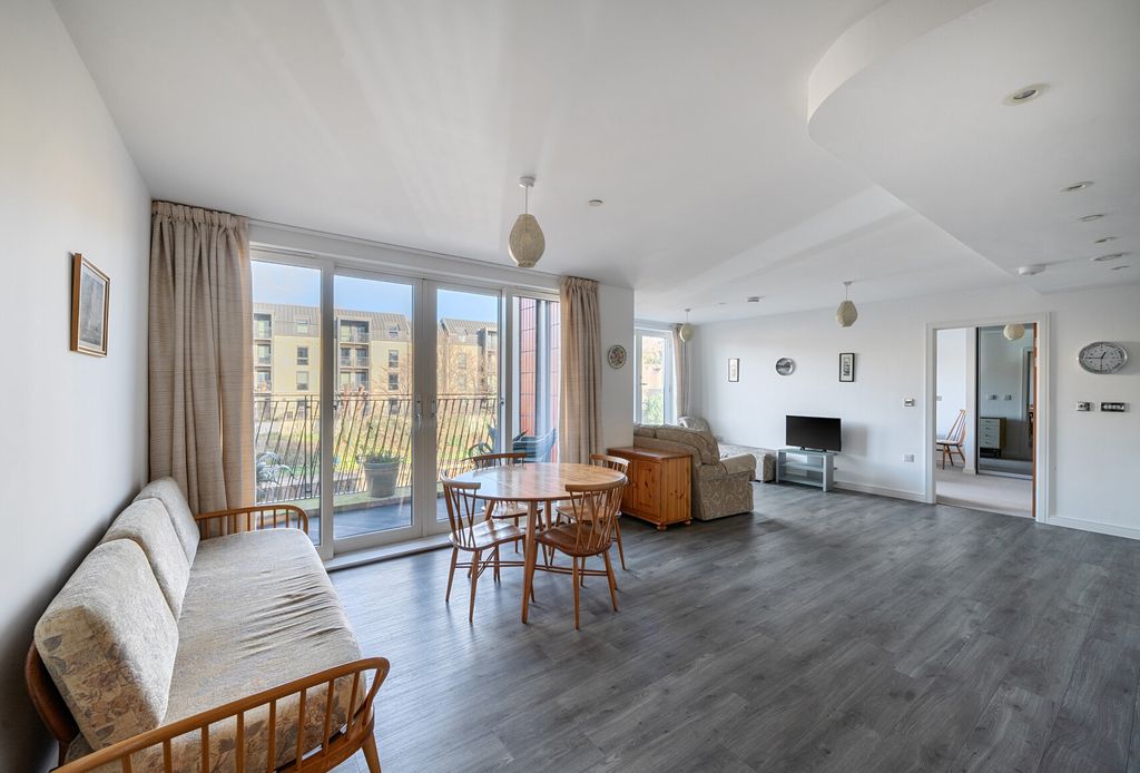 Property photo 2 of 12 Open Plan Area