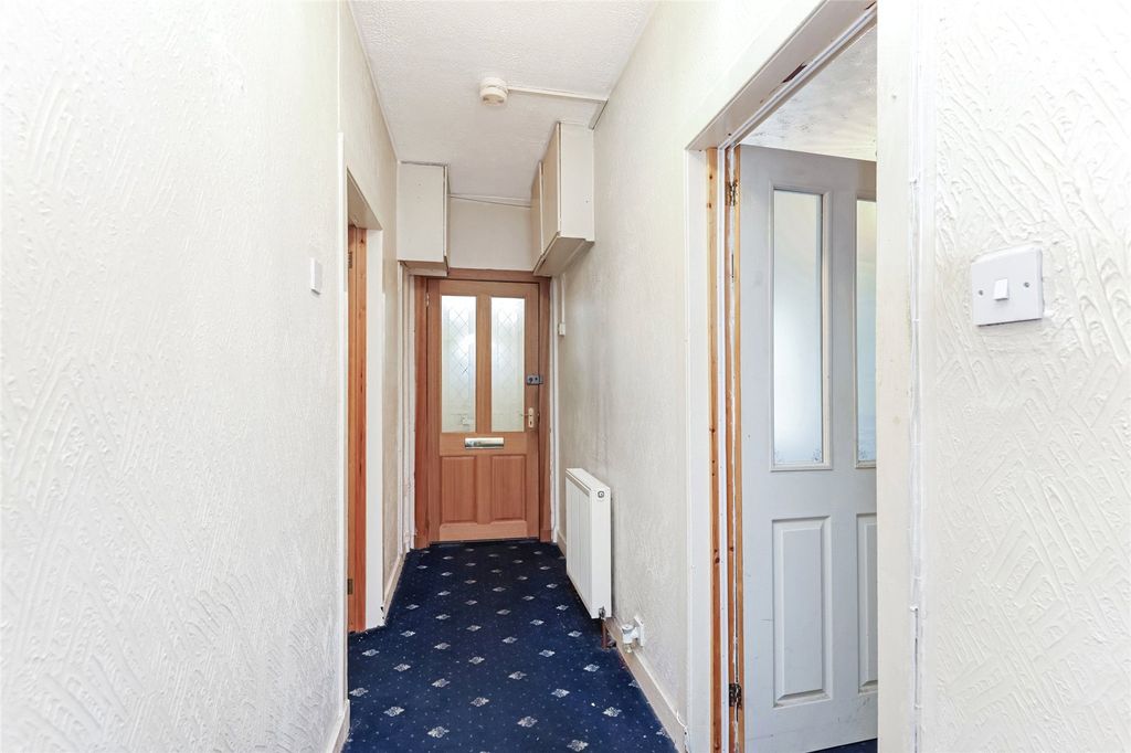 Property photo 2 of 21 Picture No. 03