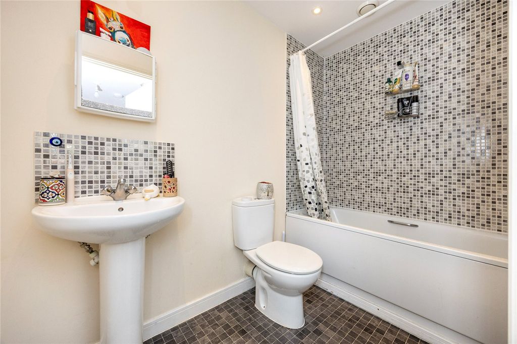 Property photo 3 of 9 Picture No. 08