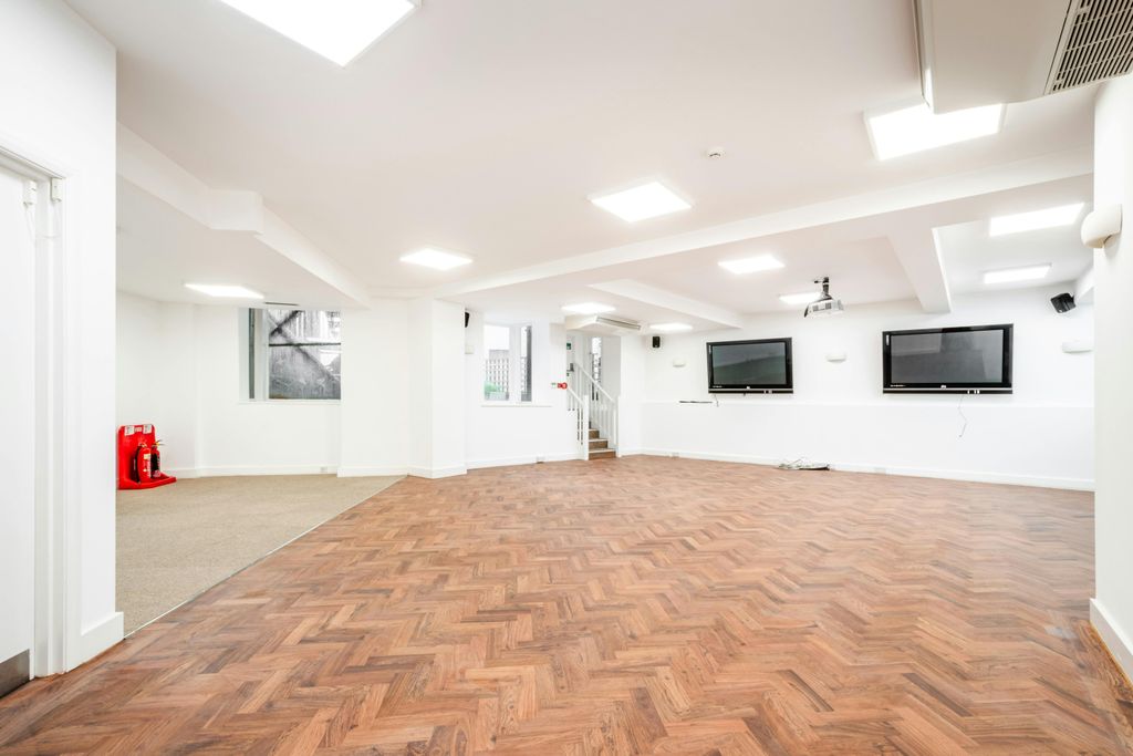 Property photo 2 of 16 Artillery House LG  Low Res 4.Jpg