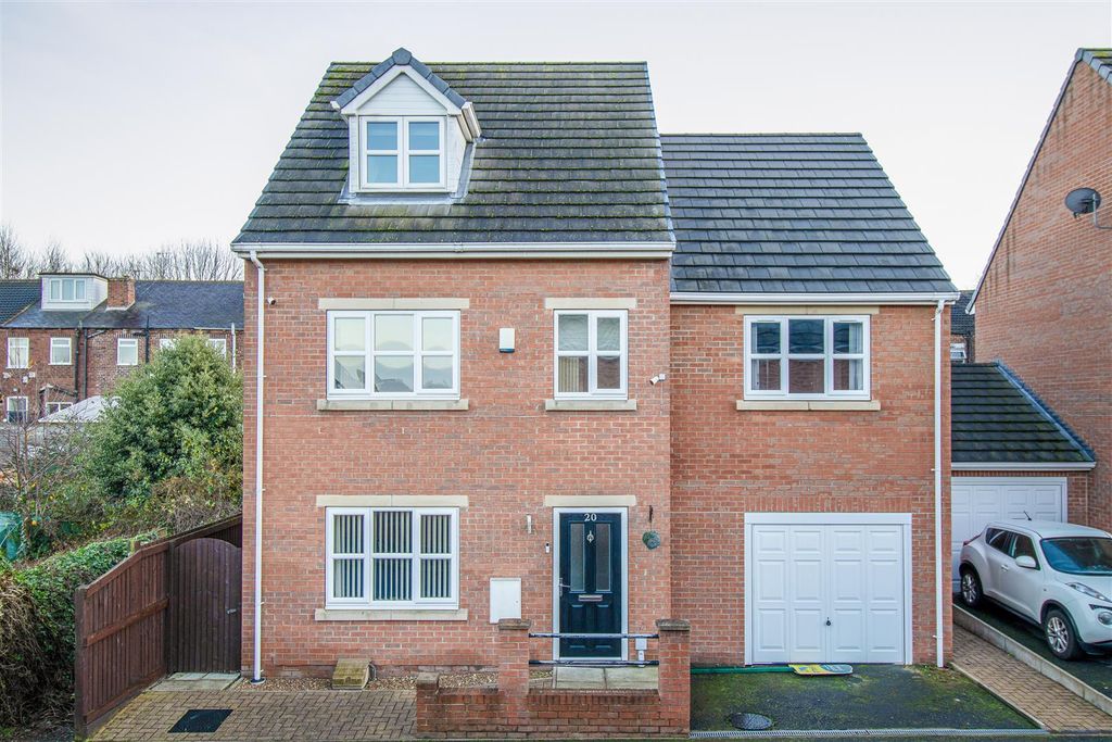 Property photo 1 of 14