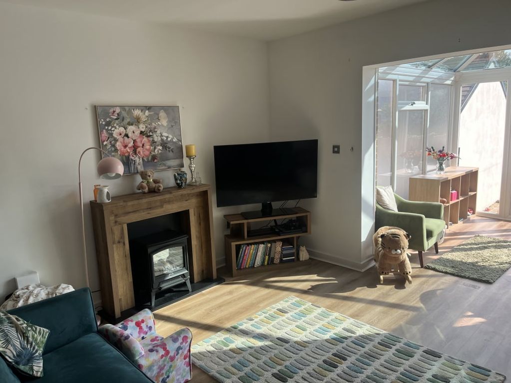 Property photo 1 of 4