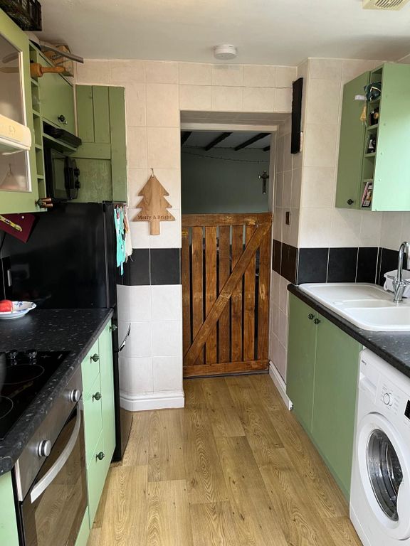 Property photo 3 of 13