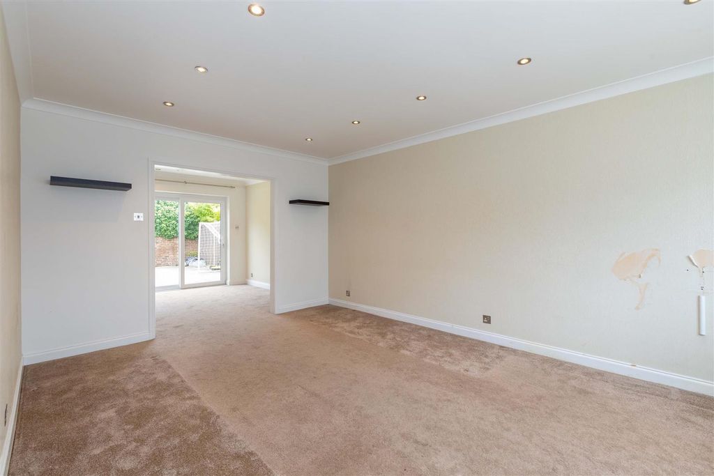 Property photo 3 of 19 29 Long Drive-9.Jpg