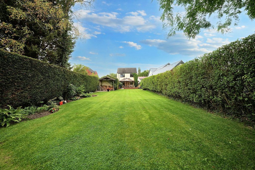Property photo 3 of 45