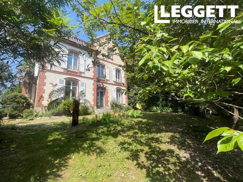 Property photo 1 of 10