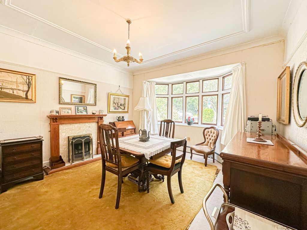 Property photo 2 of 24