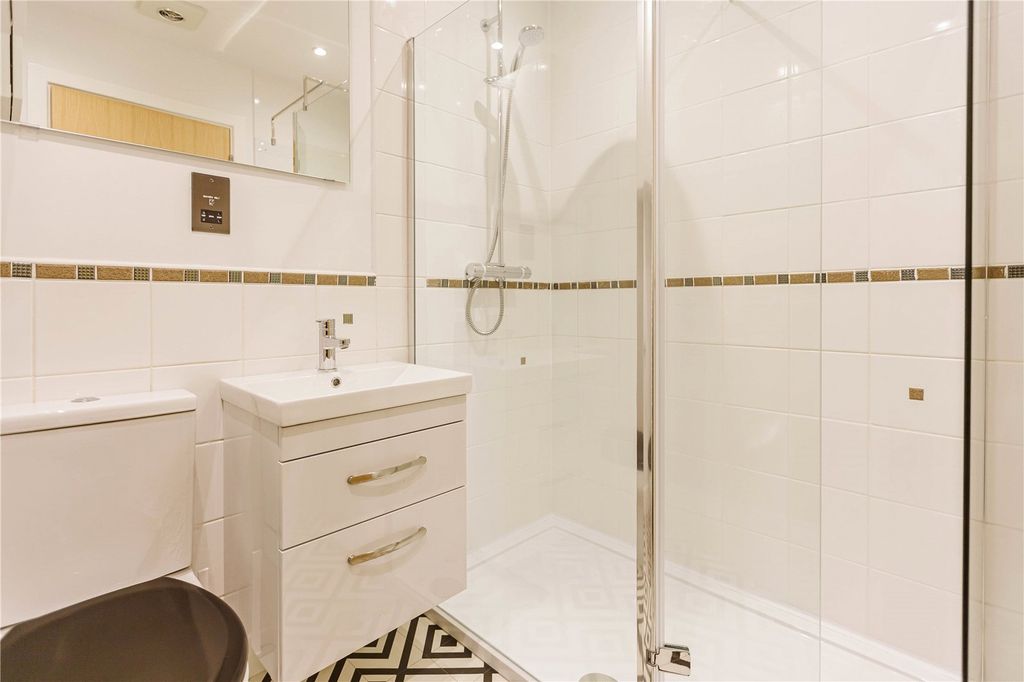 Property photo 3 of 21 Picture No. 08