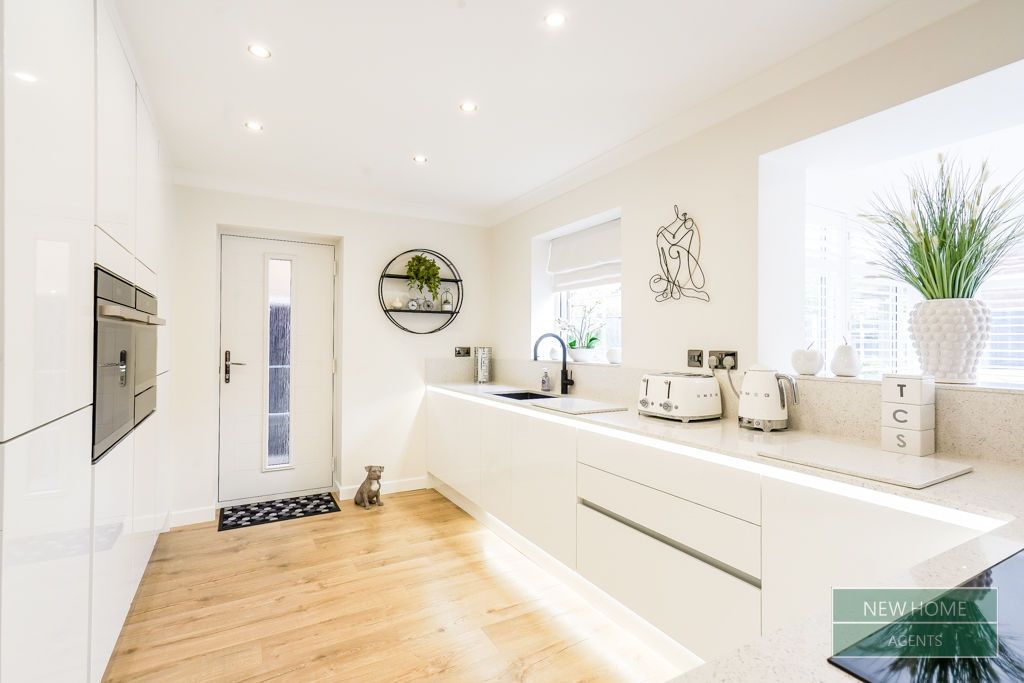 Property photo 3 of 26 Photo 5