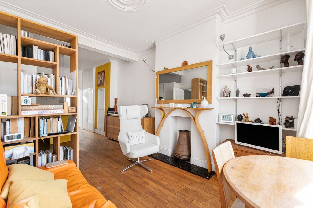 Property photo 2 of 11