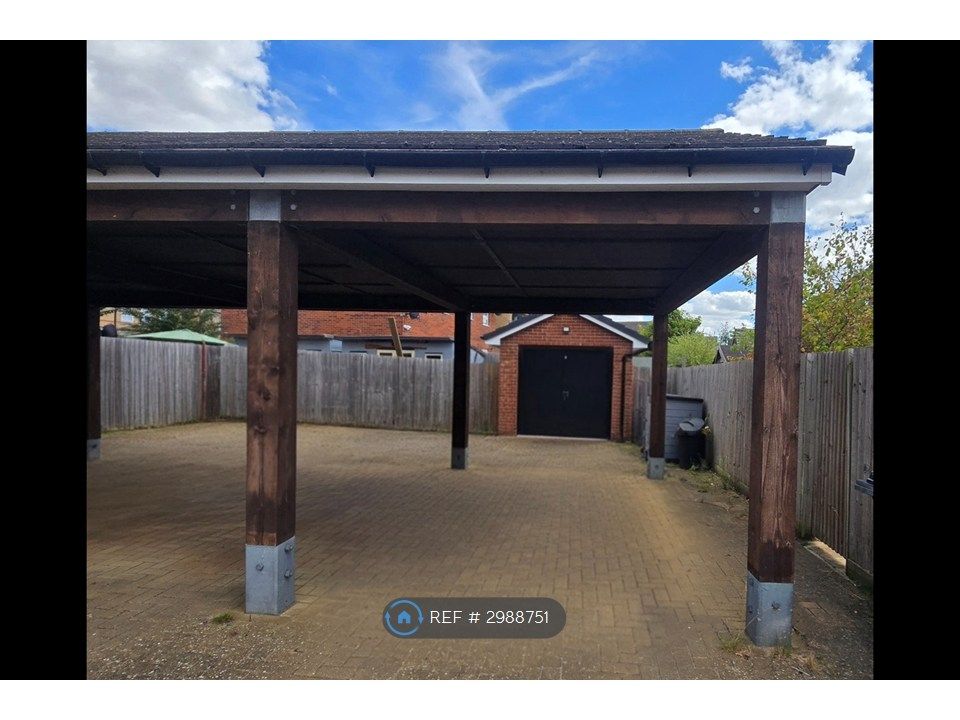 Property photo 3 of 23