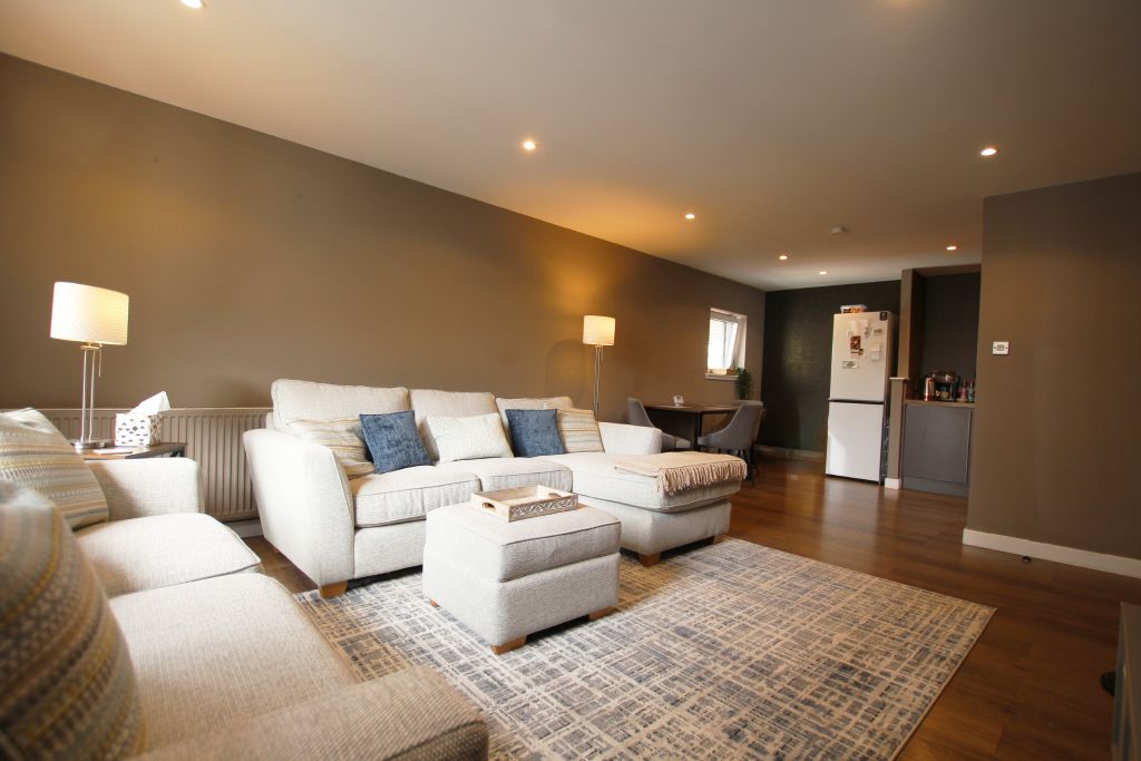 Property photo 3 of 11 Photo 3