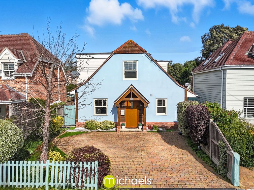 Property photo 1 of 25