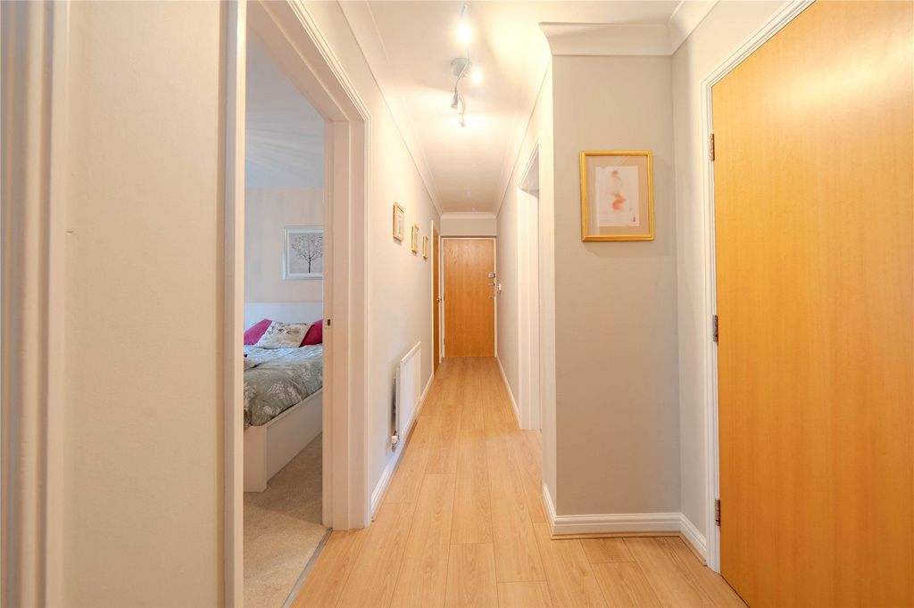 Property photo 2 of 13 Picture No. 22